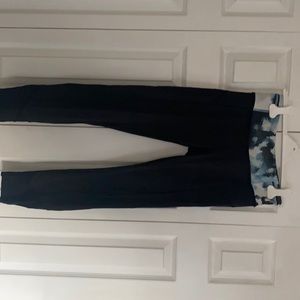 Size 4 Lululemon Mid-Rise Leggings